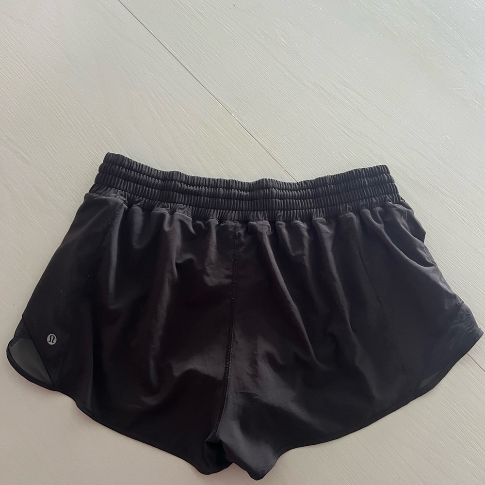 Lululemon Hott Hot High-Rise Lined Short 2.5 2023